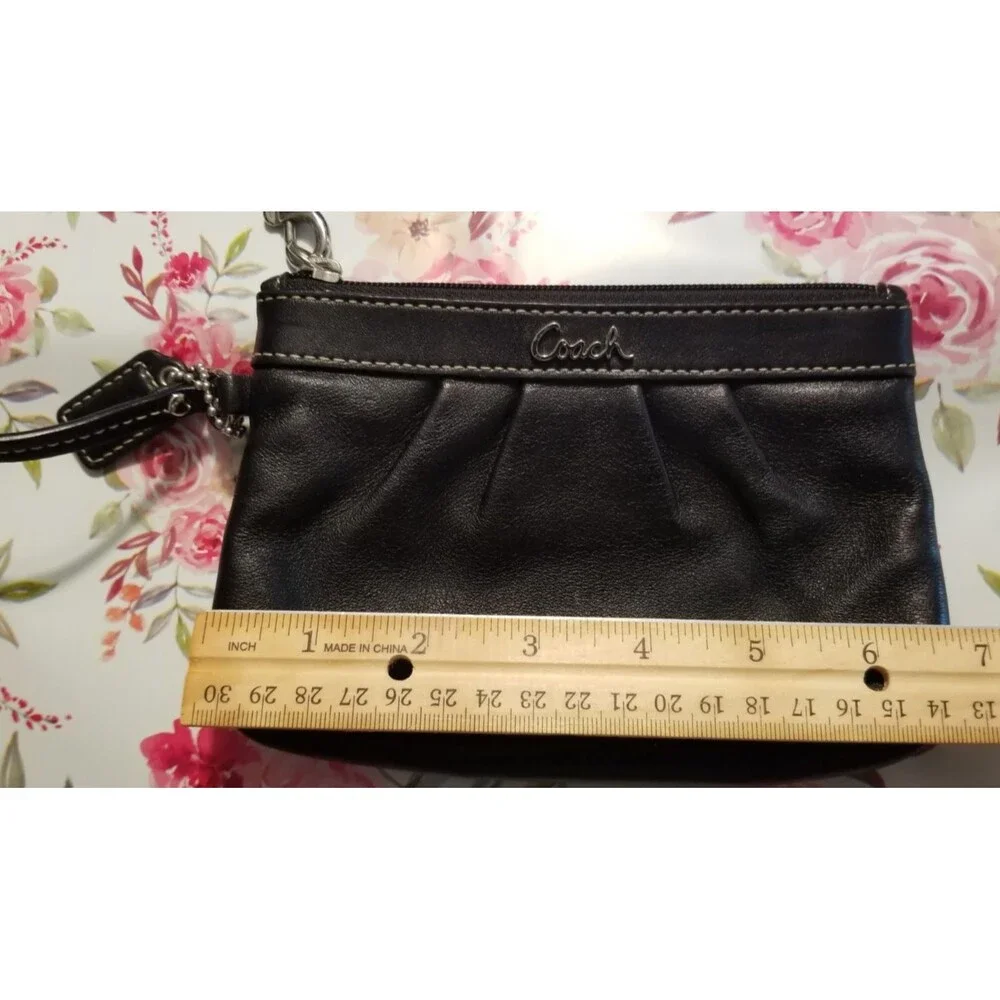 Coach Women's Wristlet Black Leather Zipper Closure Pleated Cursive Logo